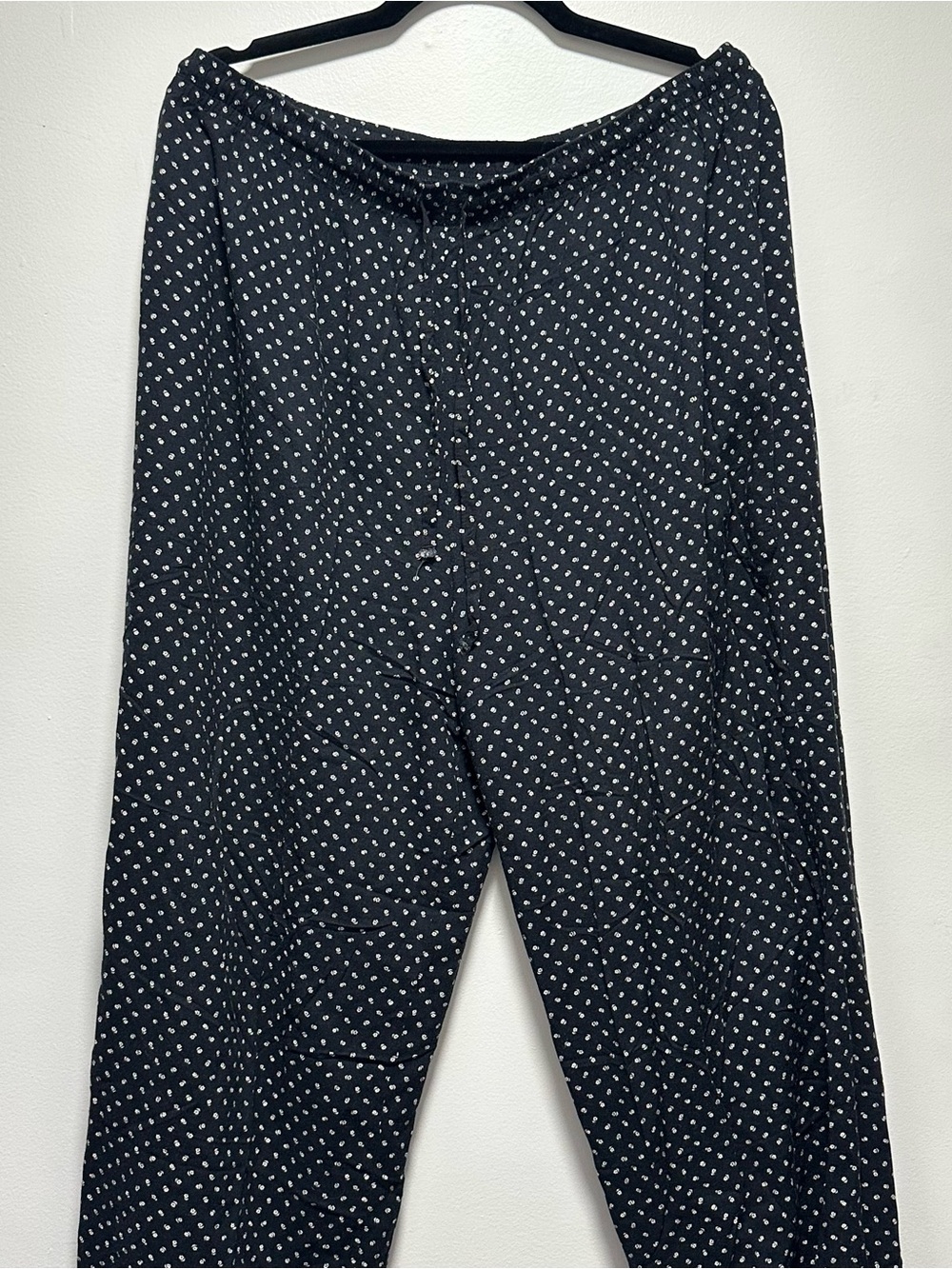 Vintage Sag Harbor Black Flowy Pants with Small White Floral Pattern